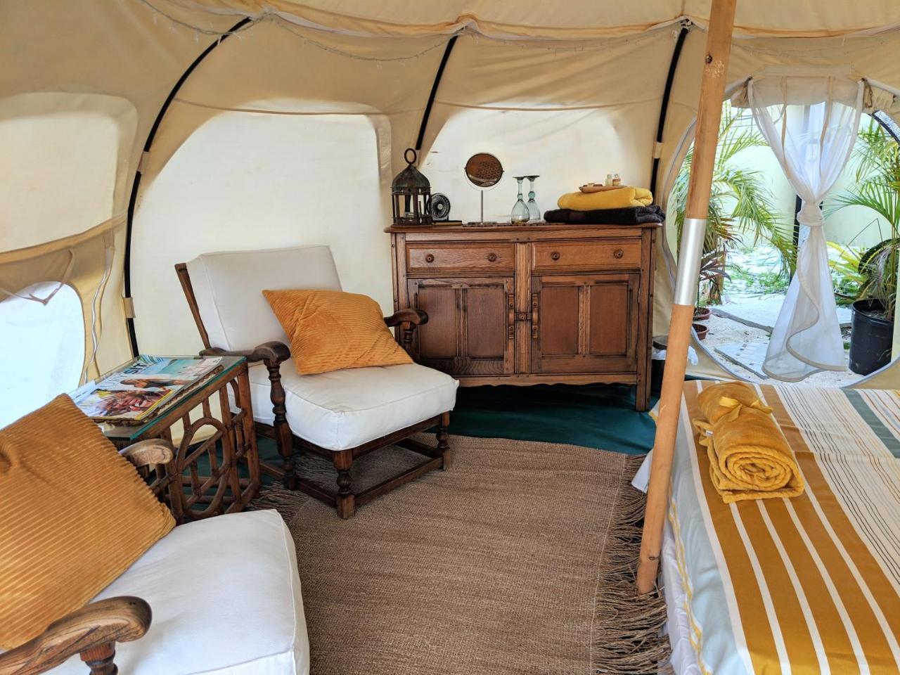 Wild Lotus Glamping Hotell Bolands Exteriör bild